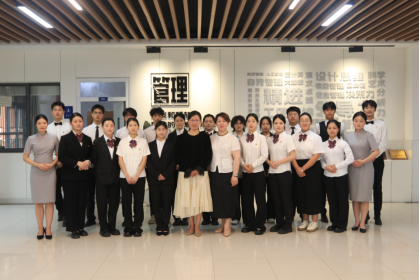 融合創(chuàng)新，智啟未來(lái) 酒店管理與數(shù)字化運(yùn)營(yíng)專業(yè)餐飲實(shí)踐教學(xué)活動(dòng)暨宴會(huì)設(shè)計(jì)與餐廳服務(wù)比賽紀(jì)實(shí)